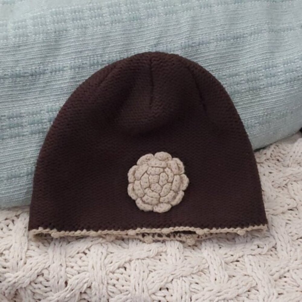 Vintage 90's Jessica Winter Cloche Hat with flower design